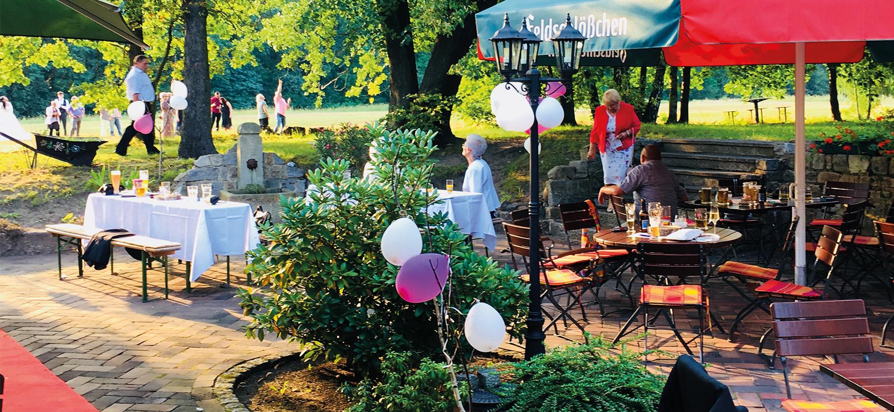 Unser Biergarten - entspannen . wohlfühlen . genießen Unser Biergarten